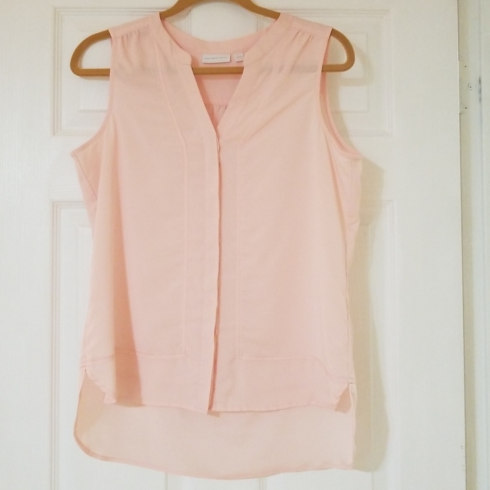 New York & Company light pink sleeveless top